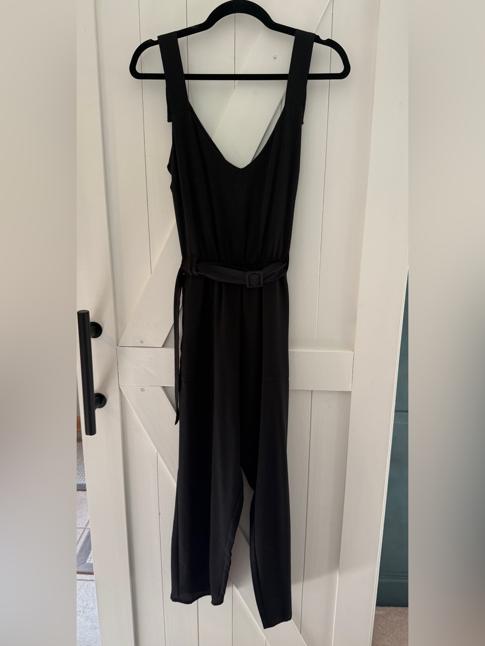 Classic Black V-Neck Sleeveless Romper with Belt